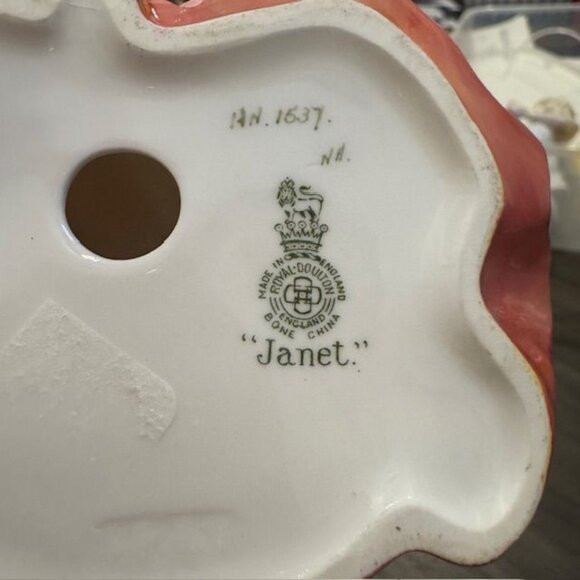 Royal Doulton Janet Figurine HN1637 Red Dress Lady Holding Basket Of Flowers - Picture 5 of 7